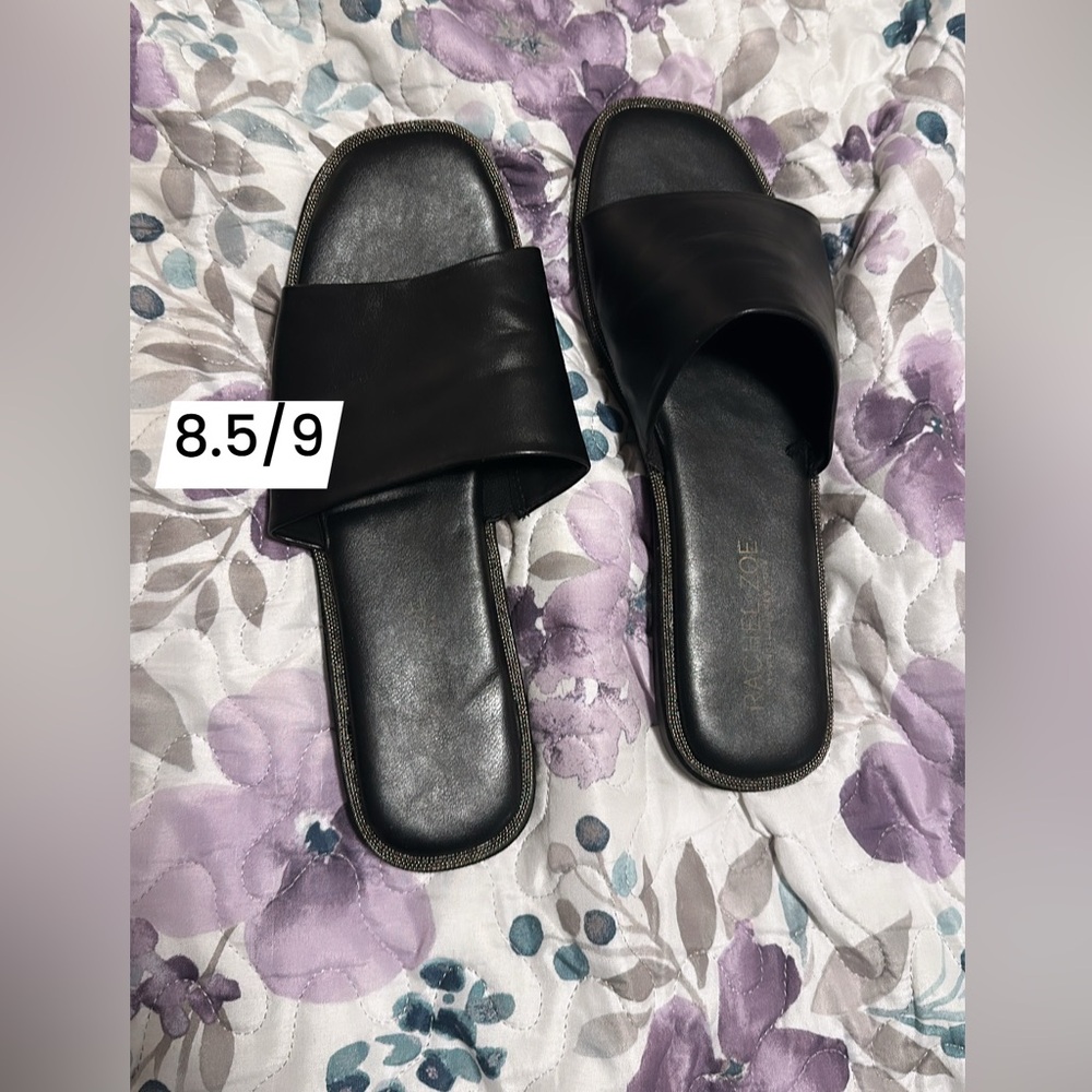Women’s blackk 8.5/9 flats